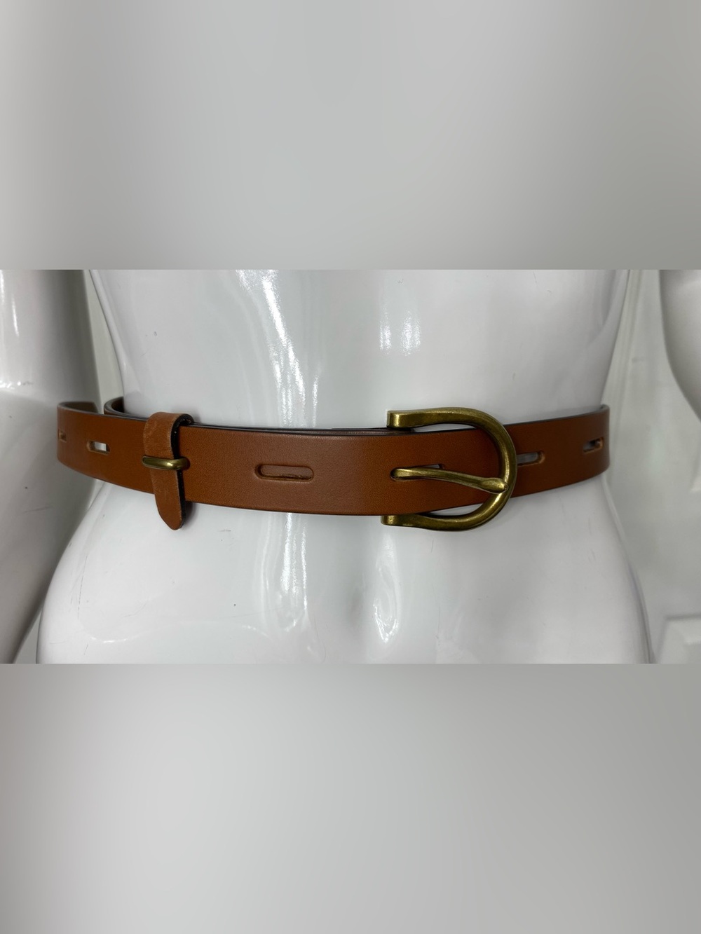 Madewell Chestnut Leather Belt with Brass Buckle - Picture 5 of 10